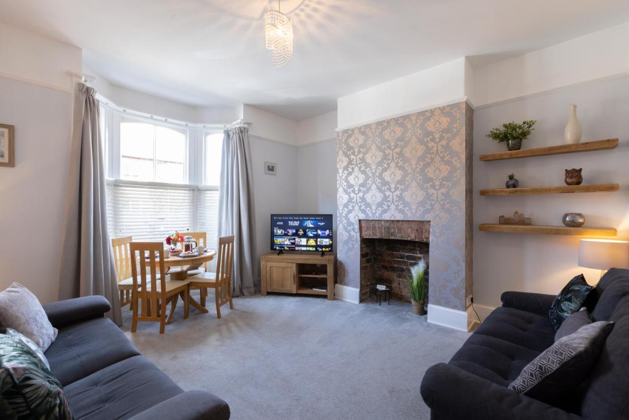 Bootham Apartment 32 - Free Parking - Five Minute Walk To York Minster Buitenkant foto