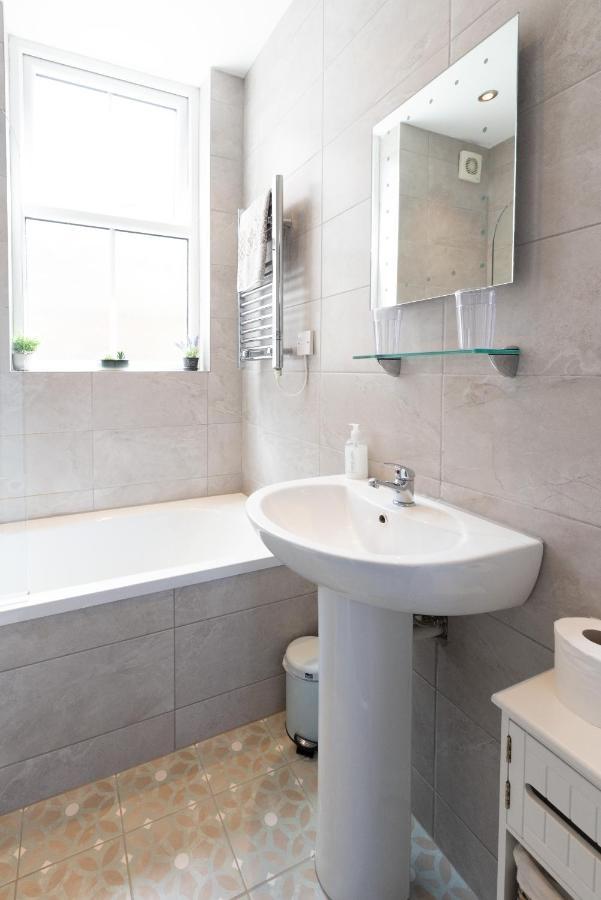 Bootham Apartment 32 - Free Parking - Five Minute Walk To York Minster Buitenkant foto