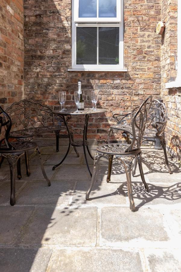 Bootham Apartment 32 - Free Parking - Five Minute Walk To York Minster Buitenkant foto